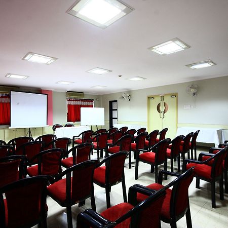 Hotel Deccan Park 푸네 외부 사진